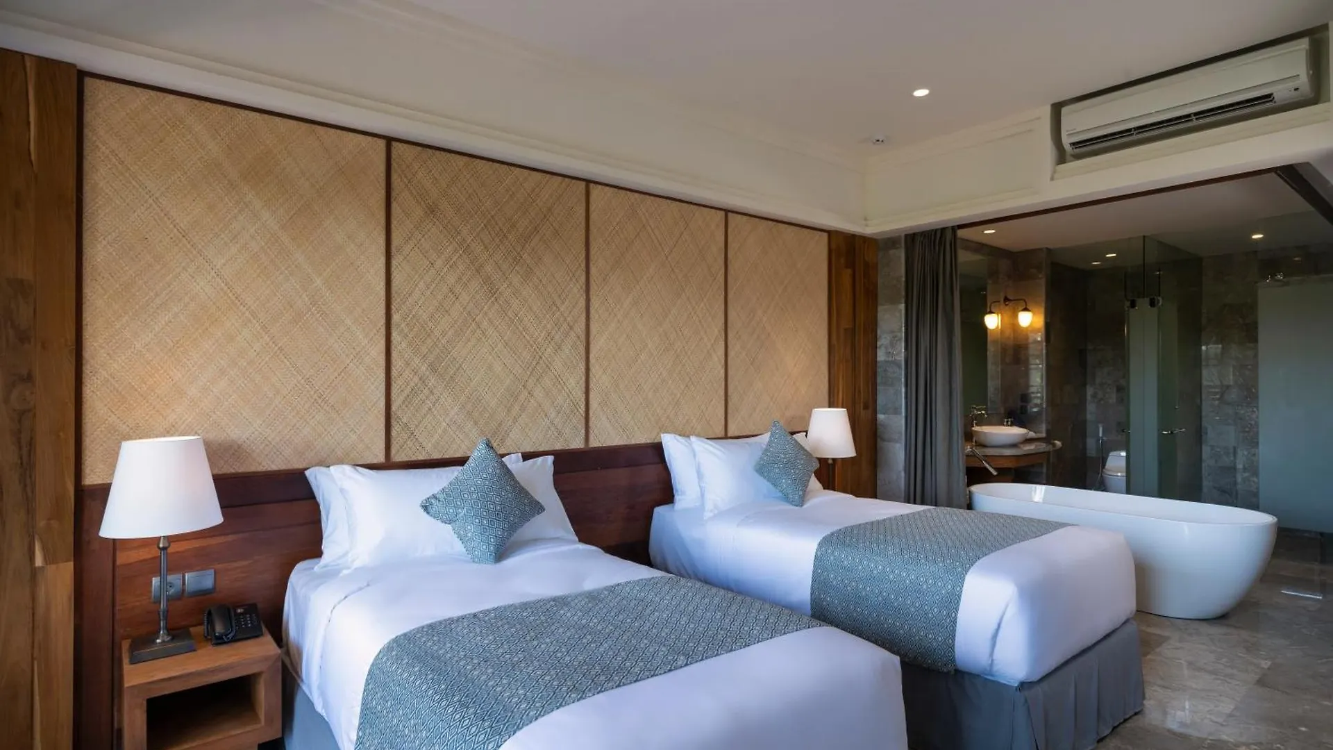 Hotel Adiwana Bisma Ubud 5*,