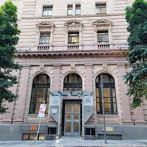 Macarthur Chambers Aparthotel
