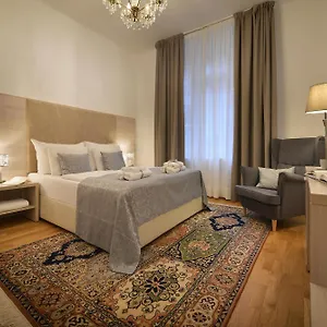 Old Town By Little King Aparthotel Praag